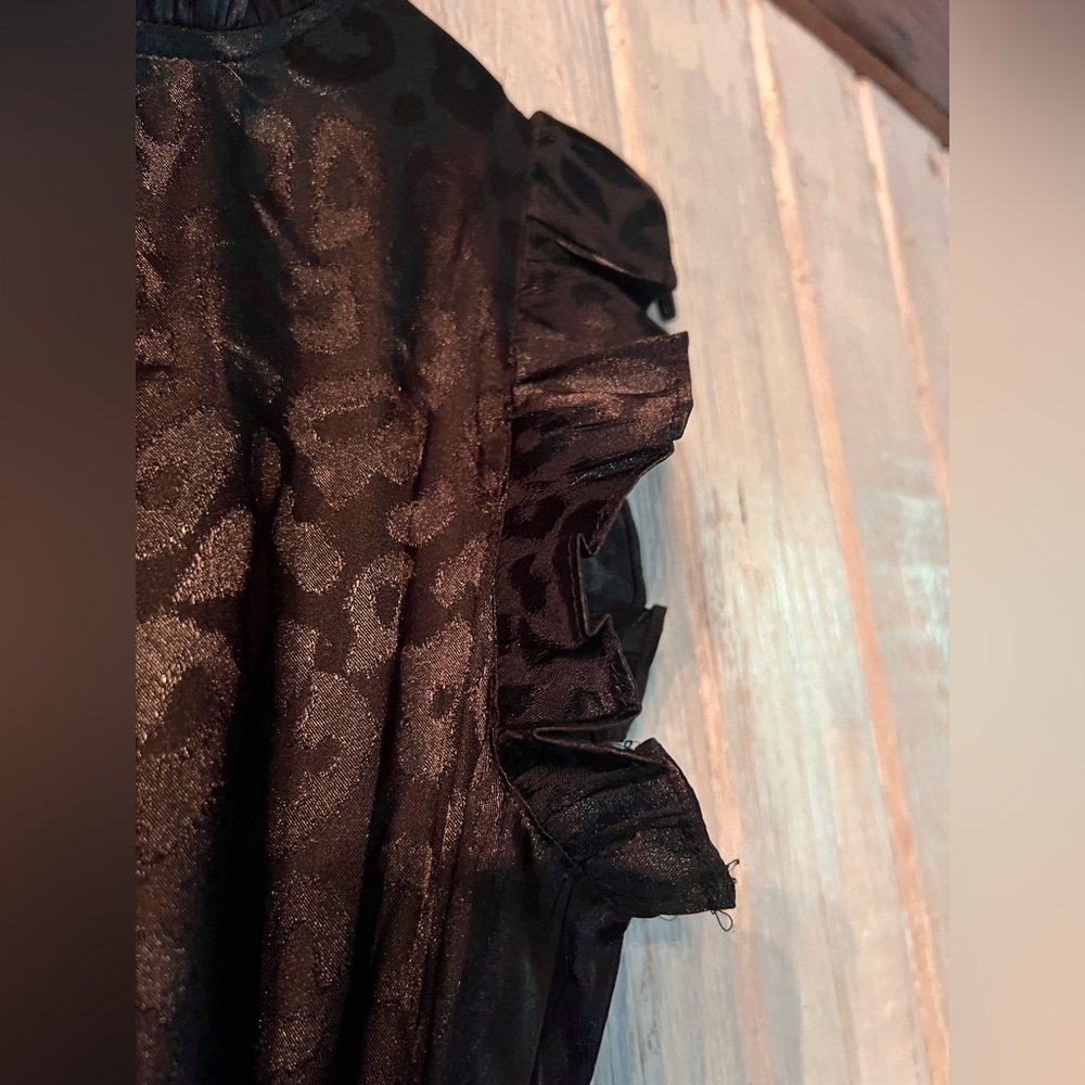 Black Leopard Print Ruffled Dress - Picture 6 of 10